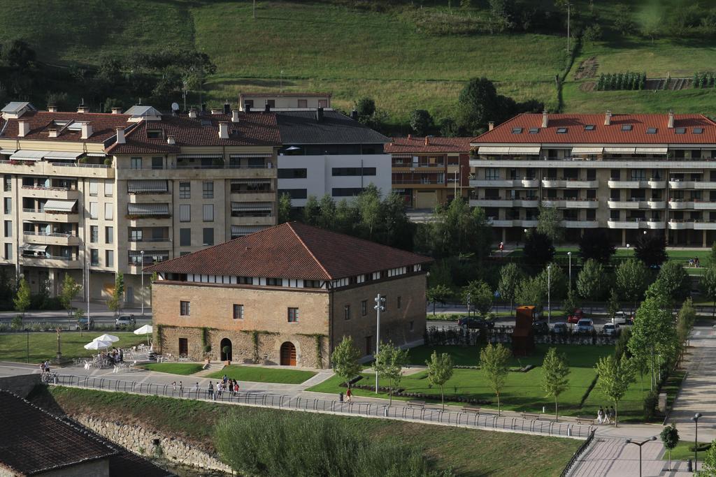 Hotel Dolarea Beasain Exterior foto